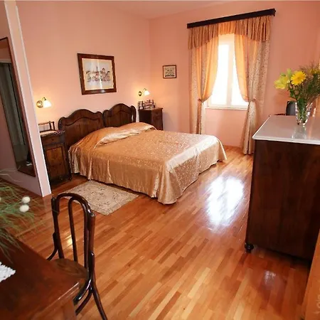 Moretti Gasthuis Trogir