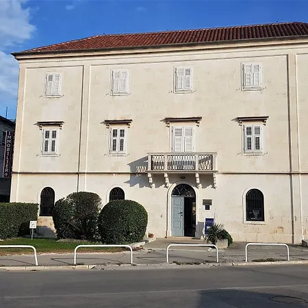 Πανσιόν Moretti 4*
