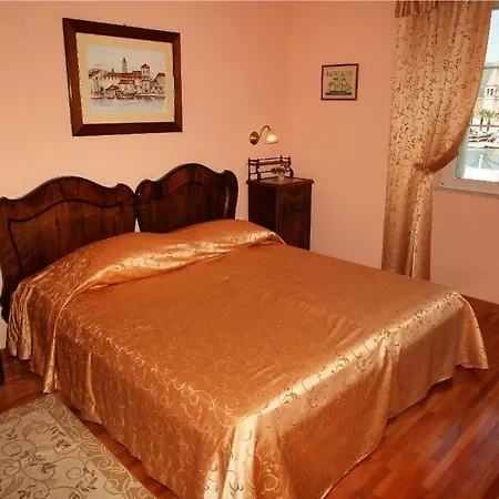 Moretti בית הארחה