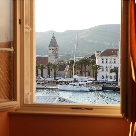 Moretti בית הארחה 4*