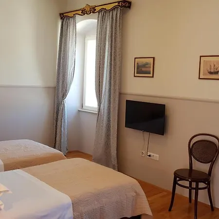 Affittacamere Moretti 4*